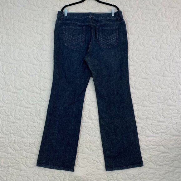 Chico's Platnum Jeans Ultimate Fit Boot Leg Blue Jeans Size 2.5 Reg - Picture 3 of 11